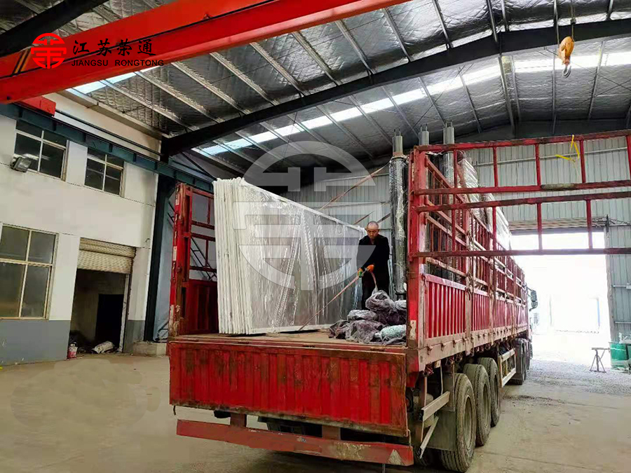 安徽公交站臺(tái)裝車圖
