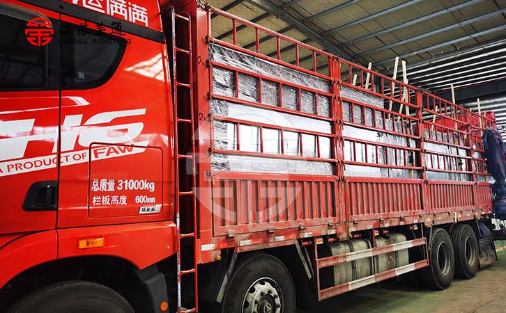 不銹鋼公交候車亭可以給重慶市民出行帶來便捷