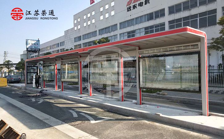 公交站臺廠家應(yīng)時刻關(guān)注產(chǎn)品質(zhì)量及產(chǎn)品安全！