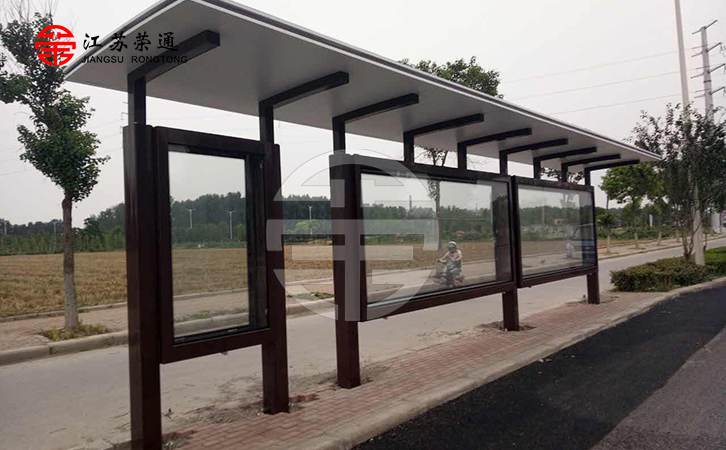 智能公交候車亭致力于更好服務城市市民。